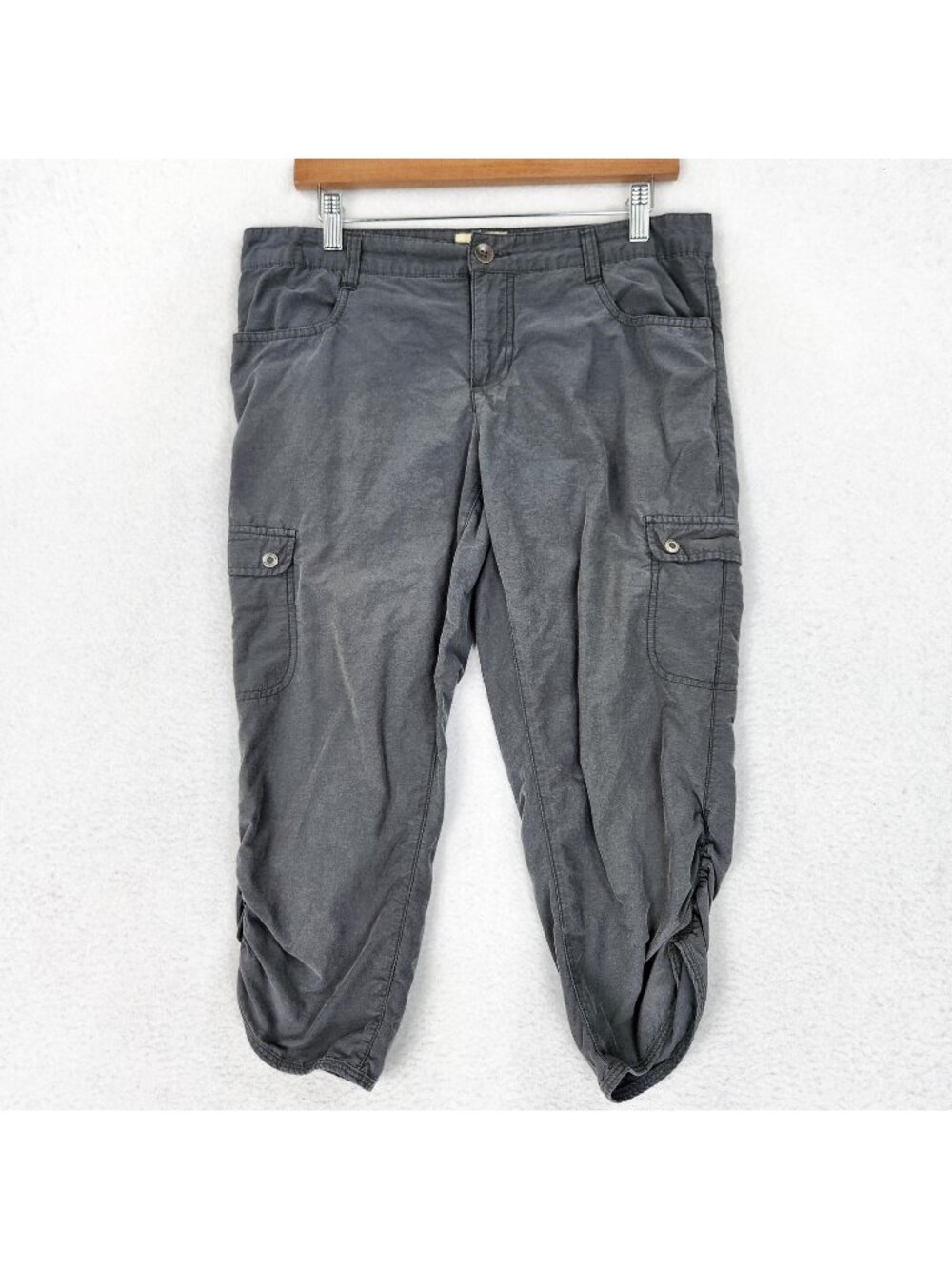 Woolrich Pants Womens 8 Gray Cargo Capri Ruched Hem Cropped Mid Rise Casual